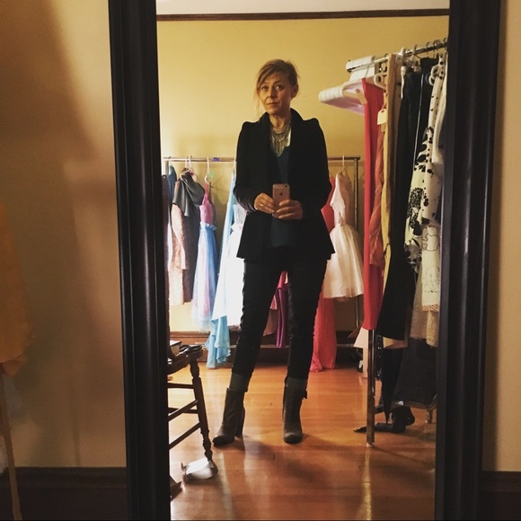 Meet your Posher, Shandra - Picture 2 of 12